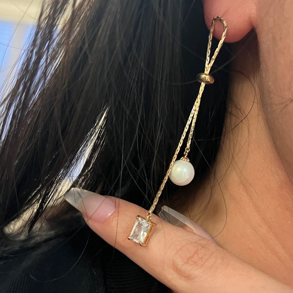 earrings - Picture 4 of 4